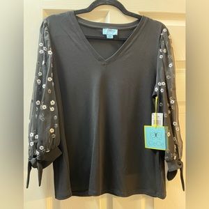 NWT Cece Blouse Size Medium